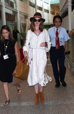 ANNE HATHAWAY at Toronto Pearson International Airport 09/08/2016