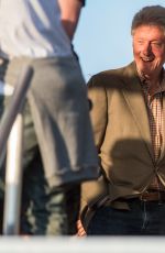 BEYONCE and Bill Clinton at Made in America in Philadelphia 09/04/2016