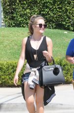 BREC BASSINGER Out and About in Larchmont Village 08/30/2016