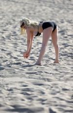 COURTNEY STODDEN Kissing a Mystery Woman on the Beach in Los Angeles 09/15/2016