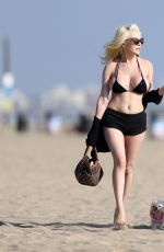 COURTNEY STODDEN Kissing a Mystery Woman on the Beach in Los Angeles 09/15/2016