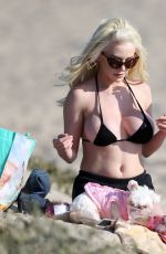 COURTNEY STODDEN Kissing a Mystery Woman on the Beach in Los Angeles 09/15/2016