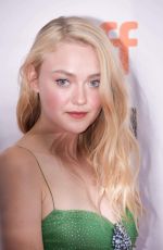 DAKOTA FANNING at 