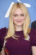DAKOTA FANNING at 