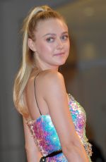 DAKOTA FANNING at 