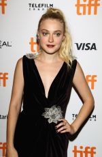 DAKOTA FANNING at 