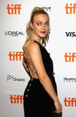 DAKOTA FANNING at 