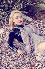 DAKOTA FANNING in Elle Magazine, Canada November 2016 Issue