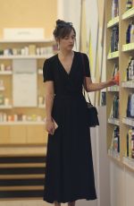 DAKOTA JOHNSON Out Shopping in New York 09/08/2016.