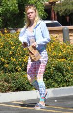 ELLE FANNING Leaves a Pharmacy in Los Angeles 09/09/2016