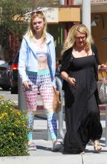ELLE FANNING Leaves a Pharmacy in Los Angeles 09/09/2016