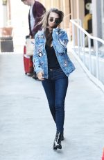 EMILY RATAJKOWSKI Arrives at LAX Airport in Los Angeles 09/21/2016