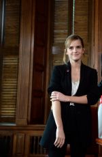 EMMA WATSON Meeting Prime Minister of Canada Justin Trudeau for Her 