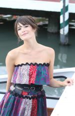 GEMMA ARTERTON Boarding a Private Water Taxi in Venice 08/30/2016