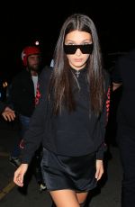 GIGI and BELLA HADIDI Out for Dinner in Milan 09/23/2016