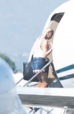 GWEN STEFANI Boarding at Private Plane in Los Angeles 09/04/2016