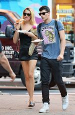 HAILEY CLAUSON Eating Pizza Out in New York 09/23/2016