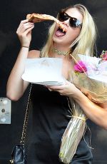 HAILEY CLAUSON Eating Pizza Out in New York 09/23/2016