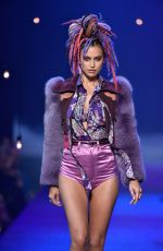 IRINA SHAYK at Marc Jacobs Runway Show at New York Fashion Week 09/15/2016
