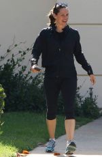 JENNIFER GARNER Leaves an Office in Brentwood 09/05/2016