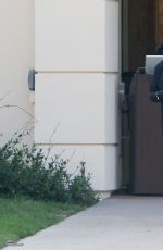 JENNIFER GARNER Leaves Her Home in Los Angeles 09/07/2016