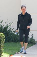 JENNIFER GARNER Leaves Her Home in Los Angeles 09/07/2016
