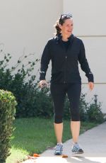 JENNIFER GARNER Leaves Her Home in Los Angeles 09/07/2016