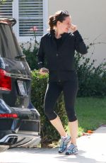 JENNIFER GARNER Leaves Her Home in Los Angeles 09/07/2016
