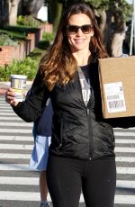 JENNIFER GARNER Out and About in Brentwood 09/15/2016
