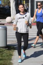 JENNIFER GARNER Out and About in Los Angeles 09/17/2016