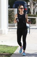 JENNIFER GARNER Out and About in Los Angeles 09/23/2016
