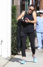 JENNIFER GARNER Out and About in Los Angeles 09/23/2016