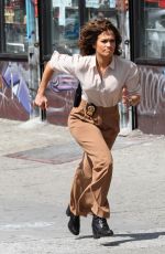 JENNIFER LOPEZ on the Set of 