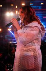 JOANNA JOJO LEVESQUE Performs at MTV