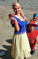 JORGIE PORTER at Snow White Panto photocall 06/09/2016
