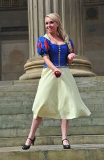 JORGIE PORTER at Snow White Panto photocall 06/09/2016