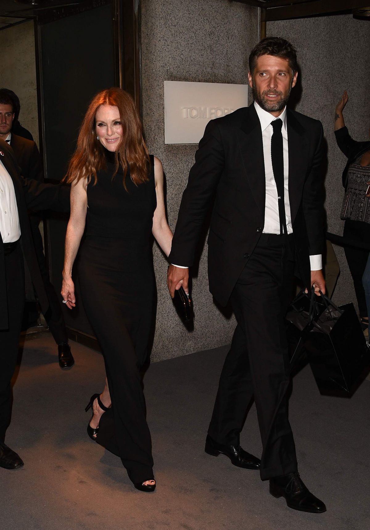julianne-moore-at-tom-ford-fashion-show-at-new-york-fashion-week-09-07-2016_2  – HawtCelebs