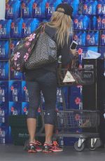 JULIE BENZ Shopping at Bristol Farms in Beverly Hills 09/08/2016