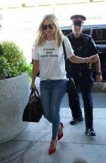 KATE HUDSON at Toronto International Airport 09/14/2016