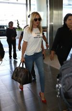 KATE HUDSON at Toronto International Airport 09/14/2016