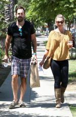 KATHERINE HEIGL Out and About in Los Angeles 09/03/2016