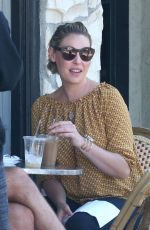KATHERINE HEIGL Out and About in Los Angeles 09/03/2016