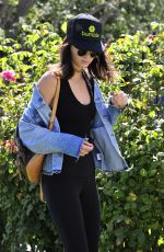 KENDALL JENNER Out and About in Los Angeles 09/05/2016