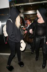 KHLOE KARDASHIAN Arrives at JFK Airport in New York 09/21/2016