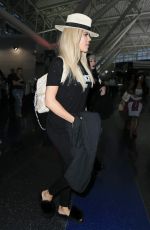 KHLOE KARDASHIAN at JFK Airport in New York 09/21/2016