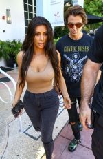 KIM and KOURTNEY KARDASHIAN Out and About in Miami 09/16/2016