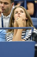 KIM SEARS at 2016 US Open in New York, 09/01/2016