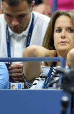 KIM SEARS at 2016 US Open in New York, 09/01/2016