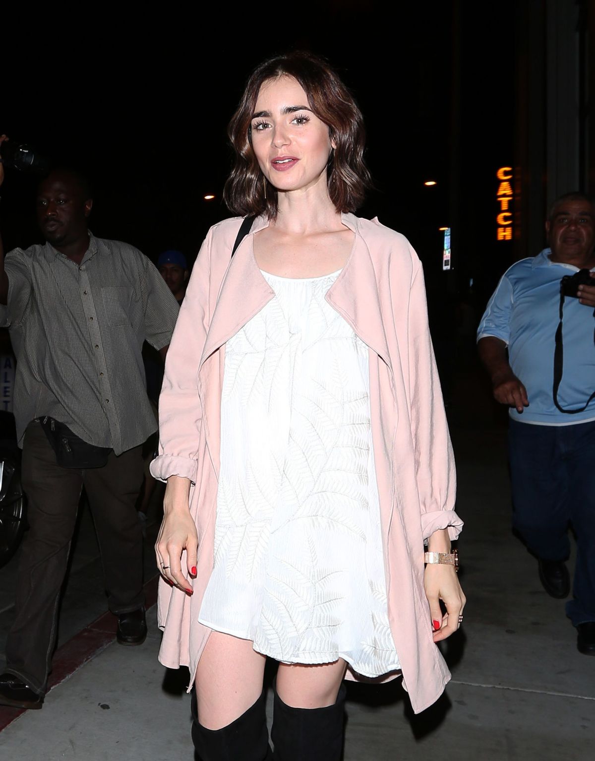 LILY COLLINS Leaves Catch Restaurant in West Hollywood 09/27/2016 LILY COLLINS Leaves Catch Restaurant in West Hollywood 09/27/2016