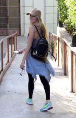 LINDSAY ANRNOLD Arrives at DWTS Rehersal in Los Angeles 09/25/2016